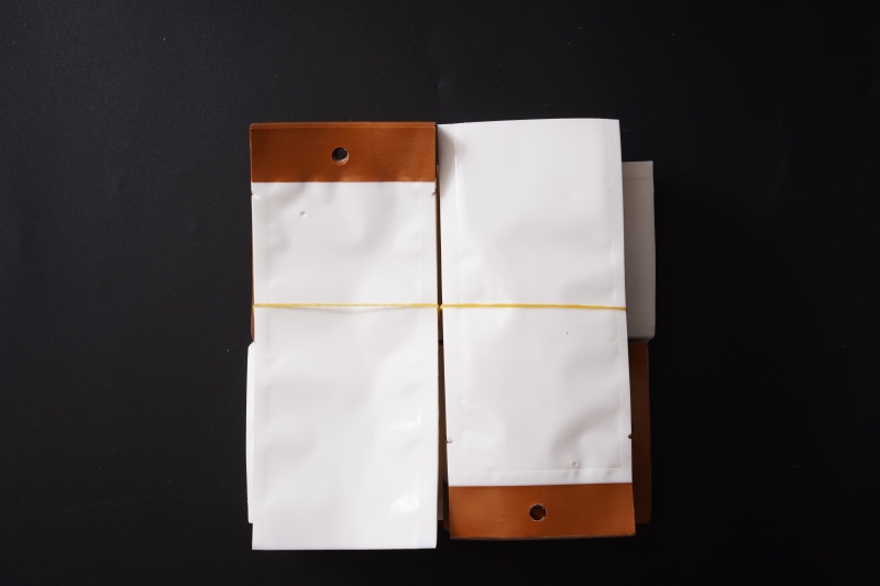 ヒンジ ステーショナリー リバウンド デバイス カード ヘッダー 包装袋