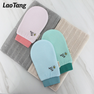 죽은 피부를 제거하는 부드러운 필링 목욕 장갑