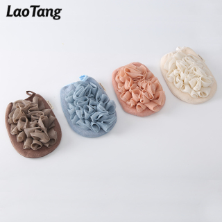 목욕 공을 가진 다채로운 자연적인 각질 제거 손 미트