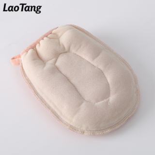 목욕 공을 가진 다채로운 자연적인 각질 제거 손 미트