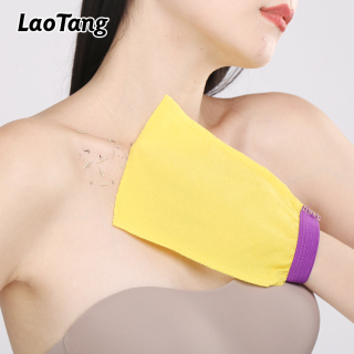 Корейская отшелушивающая рукавица для снятия загара