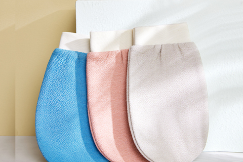 What's the advantage of double layer exfoliating glove?