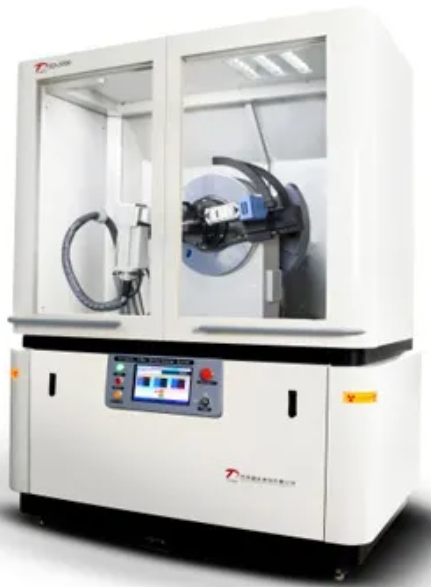 Comment remodeler l'analyse des matériaux avec un diffractomètre à haute résolution