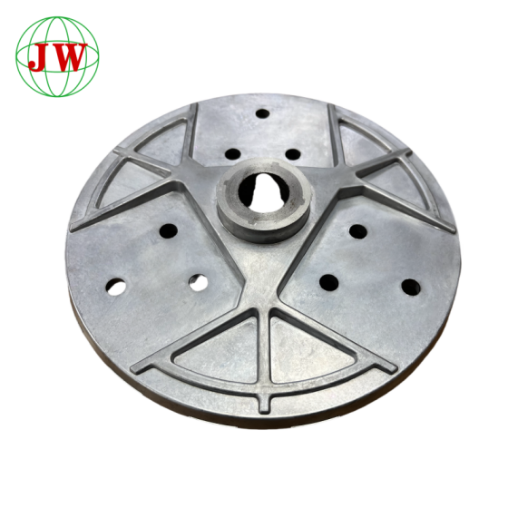 Qual é a diferença entre CNC e fundição sob pressão?