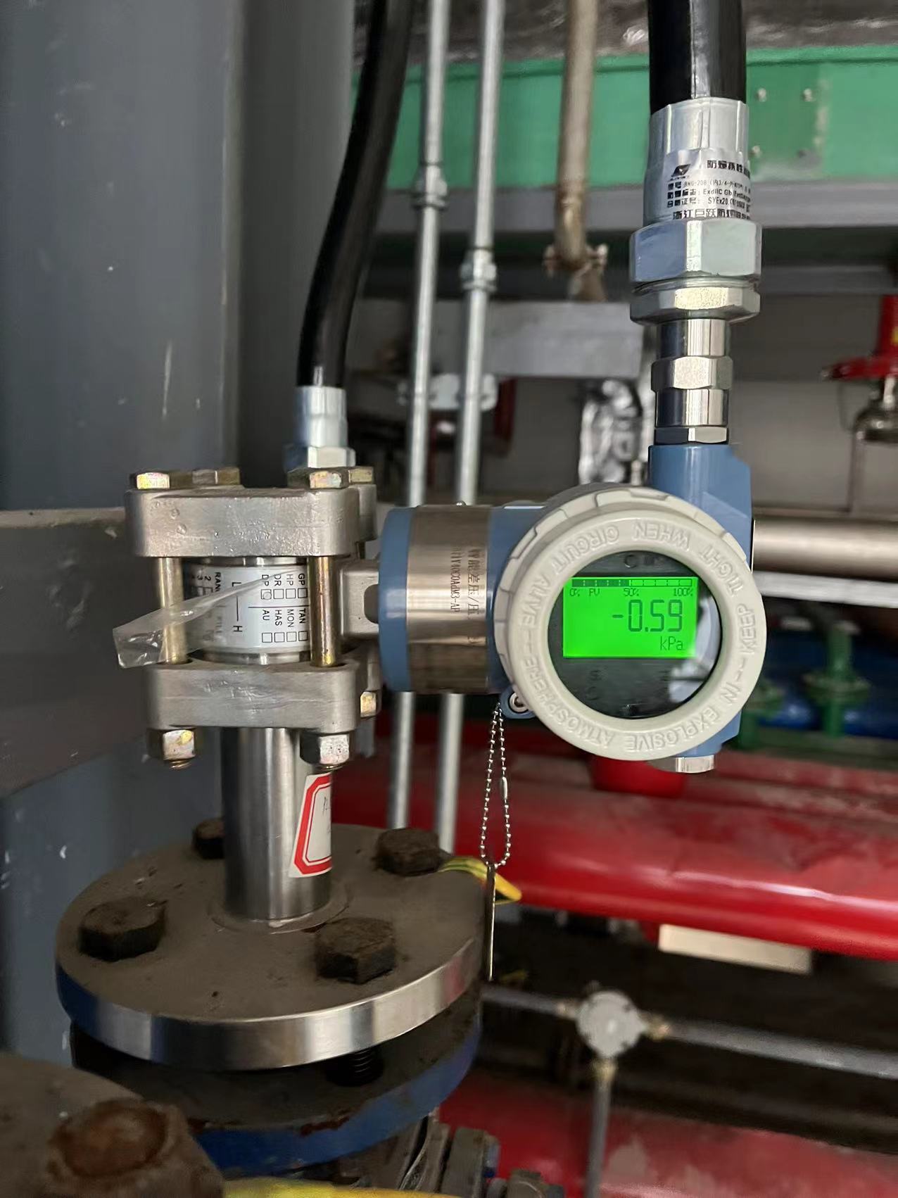 pressure transmitter with diaphragm seal