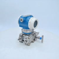 Differential Pressure Transmitter With Manifold Valve