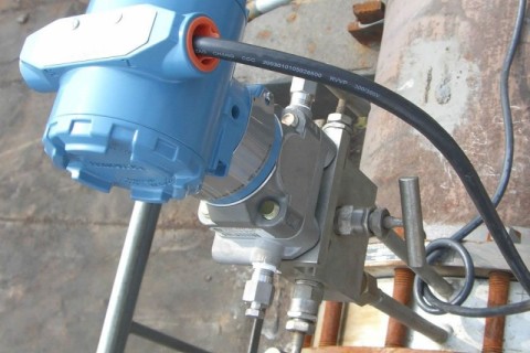 How Differential Pressure Transmitters Measure the Liquid Level