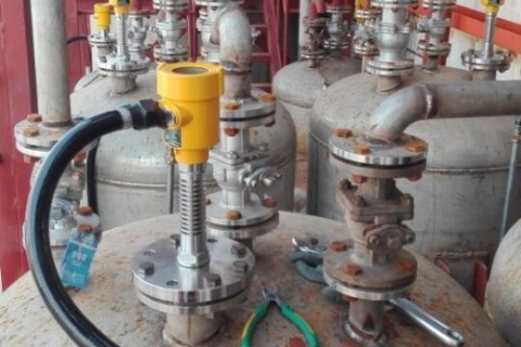 गाइडेड वेव रडार लेवल मीटर जंपिंग की समस्या का समाधान कैसे करें