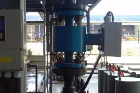 रिमोट टाइप इलेक्ट्रोमैग्नेटिक फ्लो मीटर