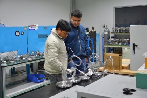 Indian Client Visits Yantai Auto Instrument for In-Depth Product and Technical Discussions