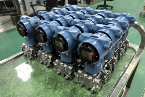 Differential Pressure Transmitters: Tailored Precision for Every Industrial Need