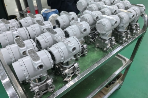 Why Distributors and Suppliers Choose Us for Custom Differential Pressure Transmitters？