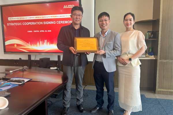 Auto Instrument Welcomes Vietnamese Distributors for On-Site Visit and Cooperation Discussion