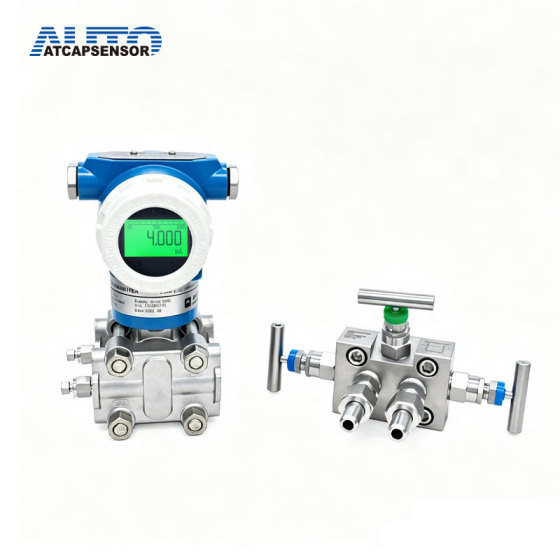 Differential Pressure Transmitter With Manifold Valve