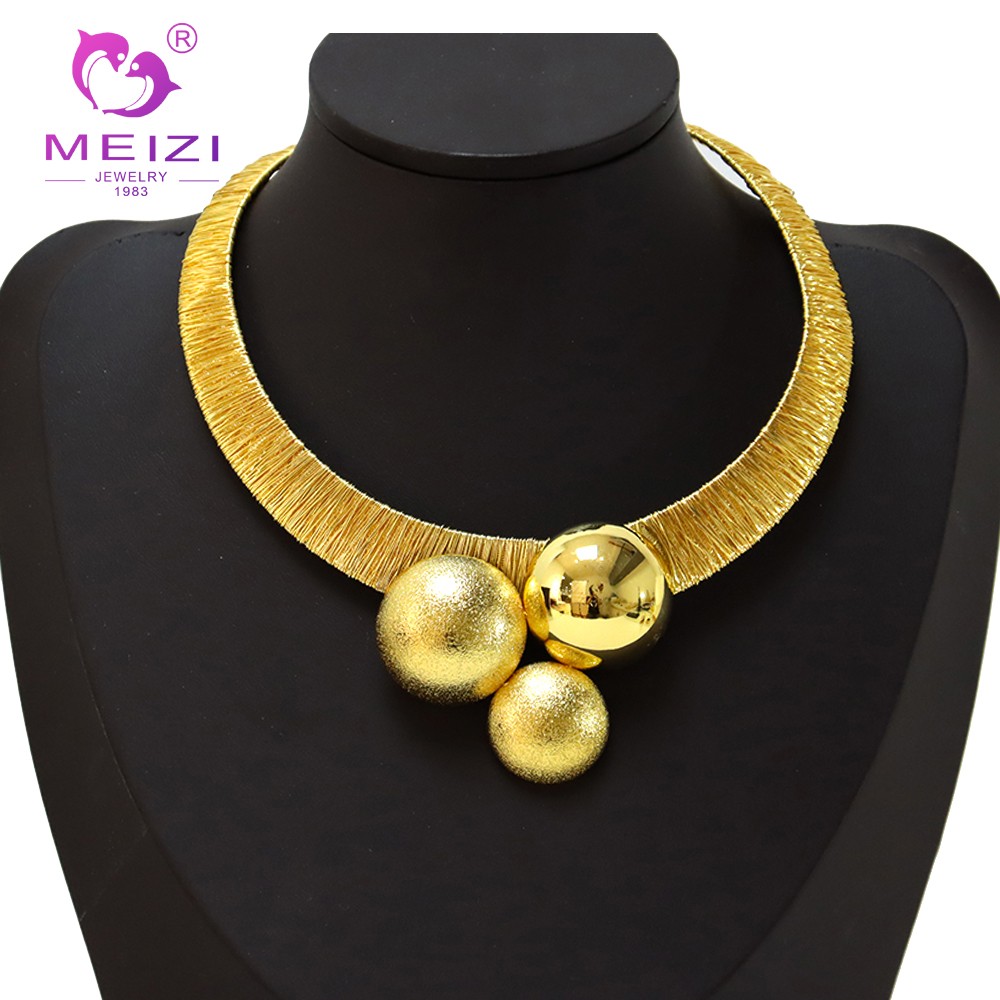 Gold Jewelry Set for Women