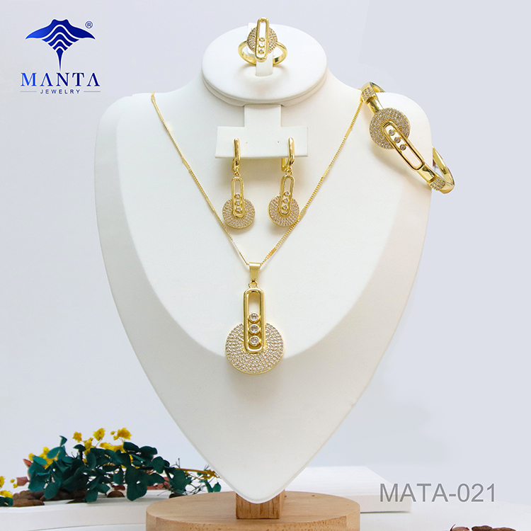 European Fashion White Gemstone Pendant Jewelry Set