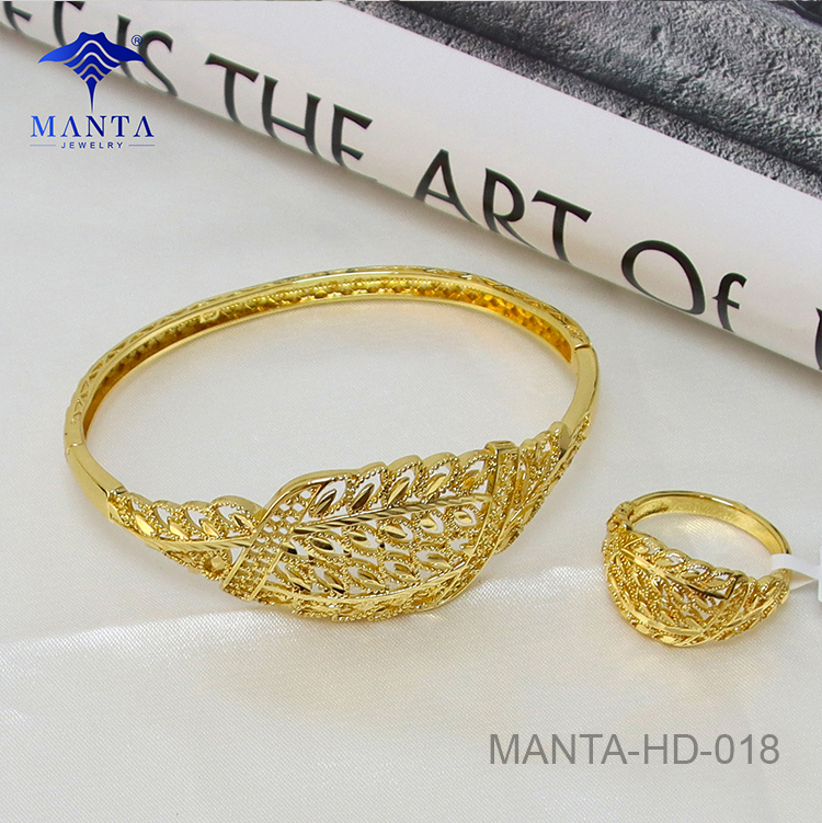 Set Cincin Gelang Loyang Hadiah Barang Kemas Mewah
