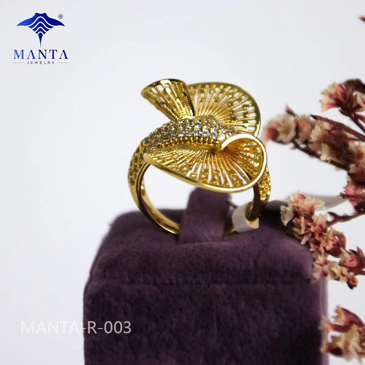 Dubai Exquisite Gold-plated Pierced Engagement Rings