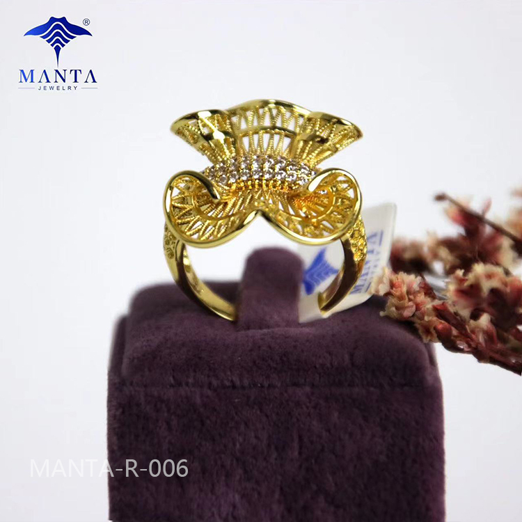 Trendy Style 24k Gold Cutout Men's Wedding Rings