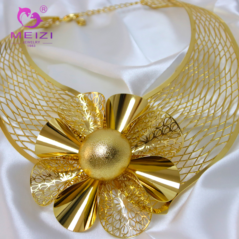 Squisita collana da donna, orecchini, anello, braccialetto, regalo