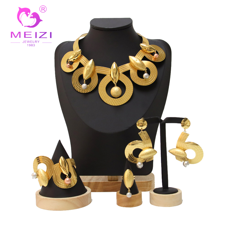 Fashion Trend Woman Necklace Jewelry Set