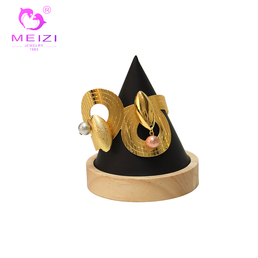 Gold Jewelry Sets for Women