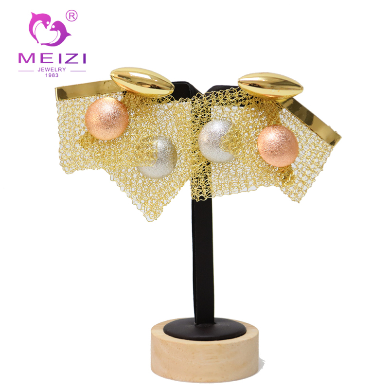 Latest Fashion Dubai Gold Plated Necklace Jewelry Set