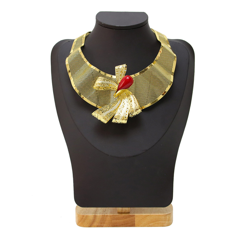 Gold Woman Jewelry Moroccan Set