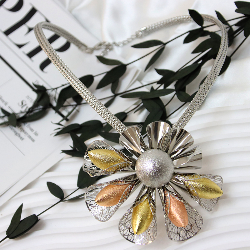 18K gold plated jewelry guaranteed 10 years Dubai