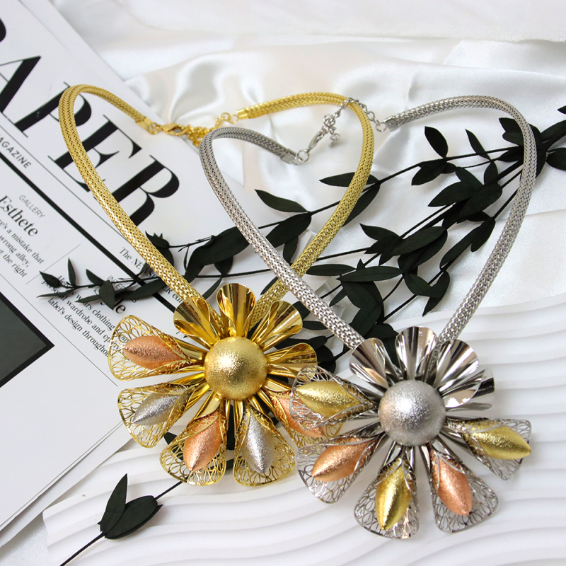 18K gold plated jewelry guaranteed 10 years Dubai