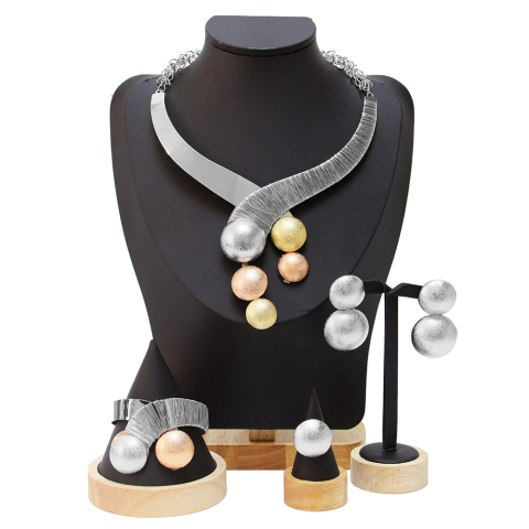 Golden jewelry set 24k African woman Dubai
