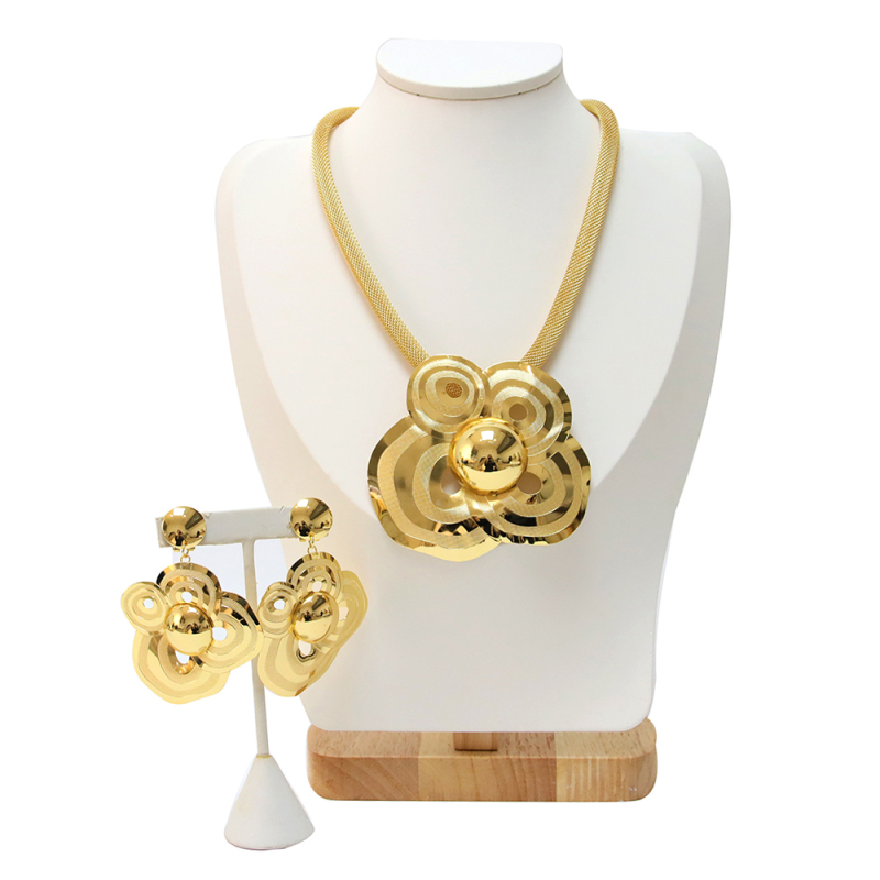 women's gold necklace and earring set for wedding