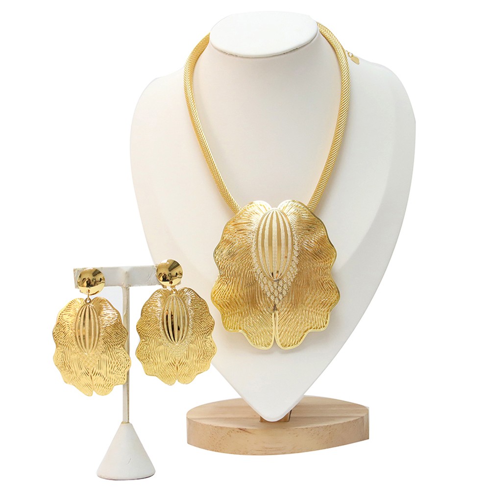 gold necklace and earring set