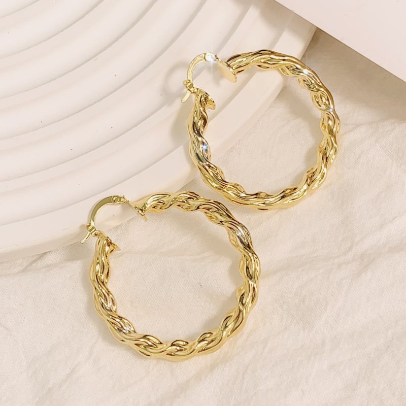 Pendientes de aro de oro de 18 quilates con diamantes para mujer.