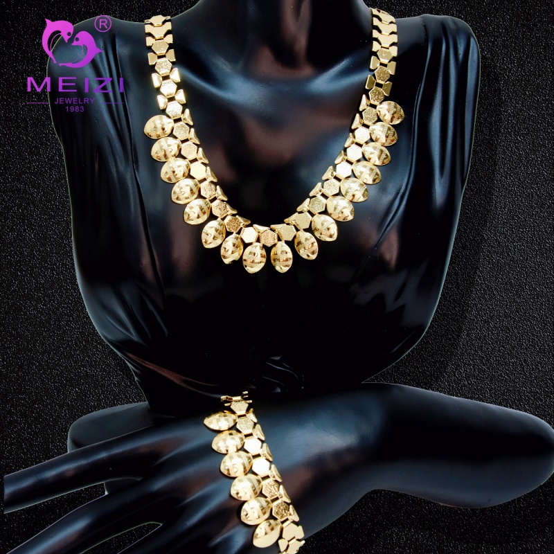 custom fine fashion jewelry bracelets & necklaces