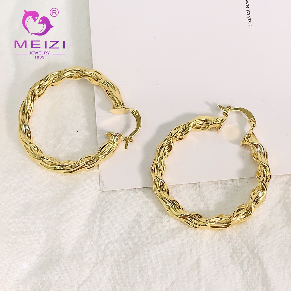 gold earrings for women