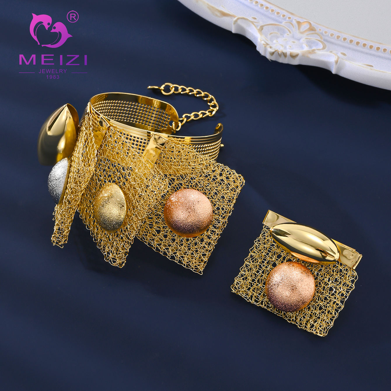 Openwork woven jewelry