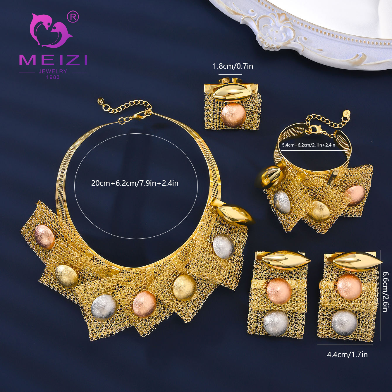 Dubai-style vintage jewelry