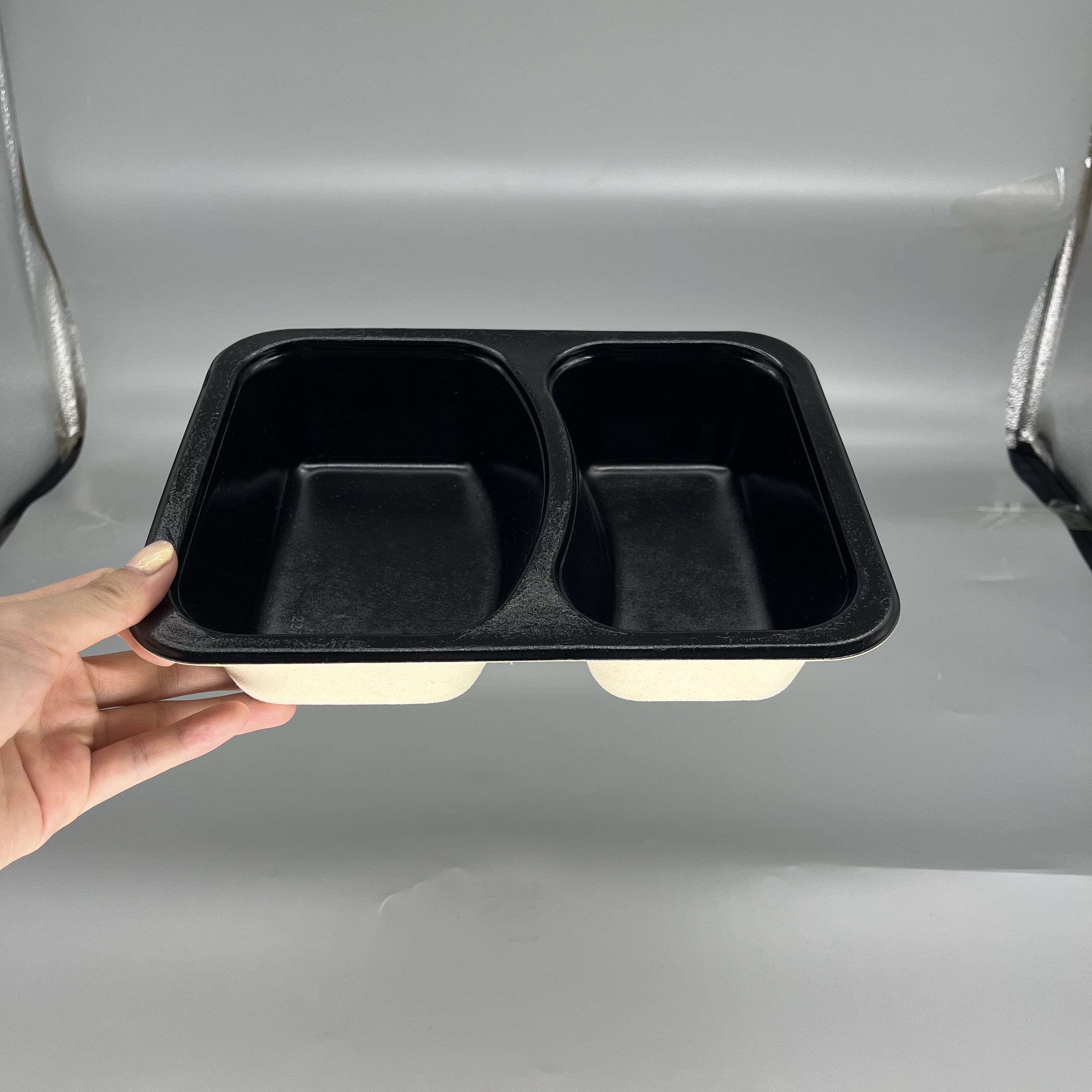 2-Compartment PFAS-Free Black Laminated Bagasse Trays
