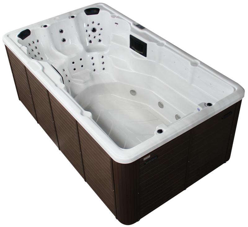 Small swim spa - 8802