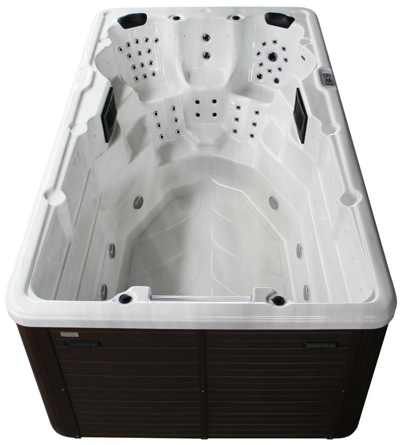 Small swim spa - 8802