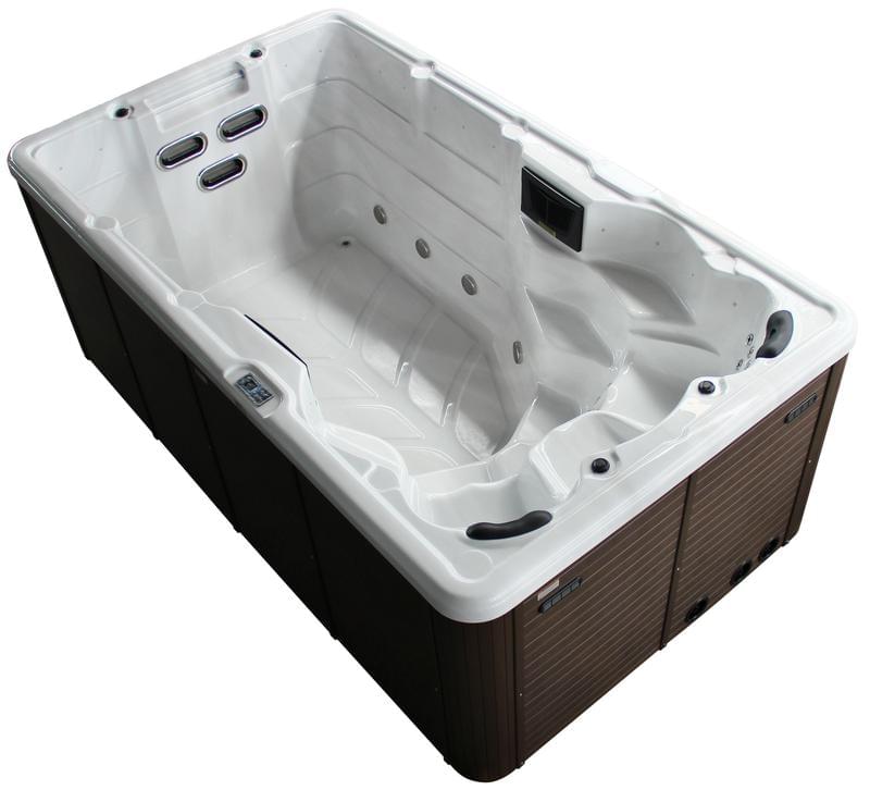 Small swim spa - 8802