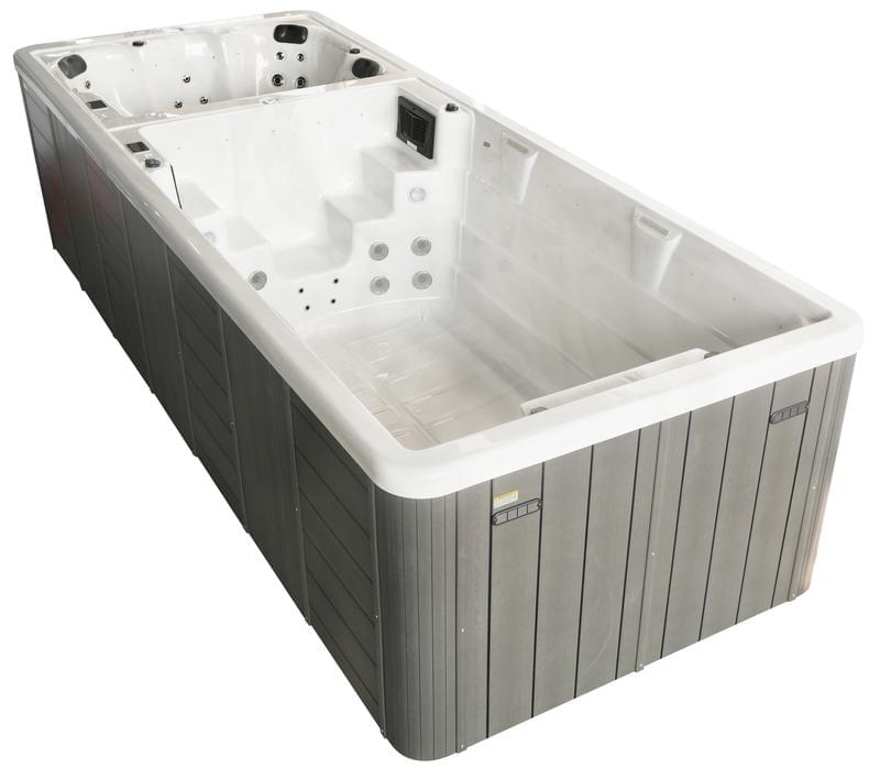 Backyard swim spa - 8811