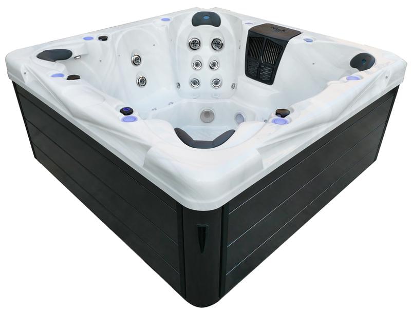 7 person backyard hot tub - 1105