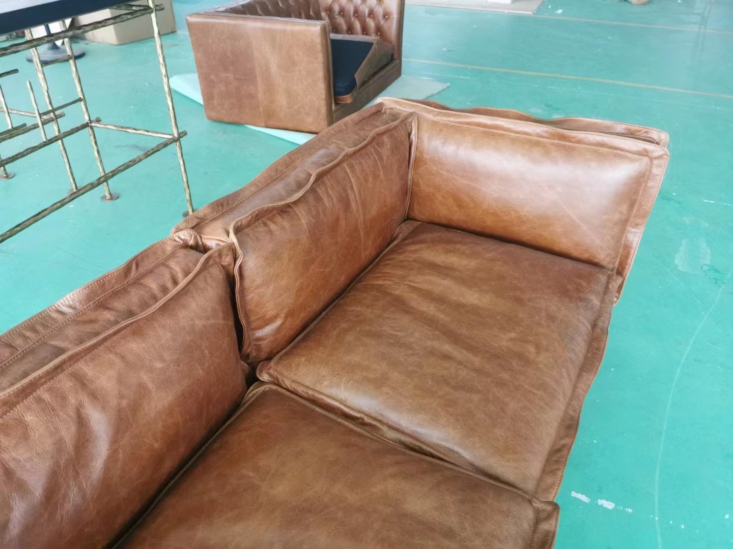 100 genuine leather couches