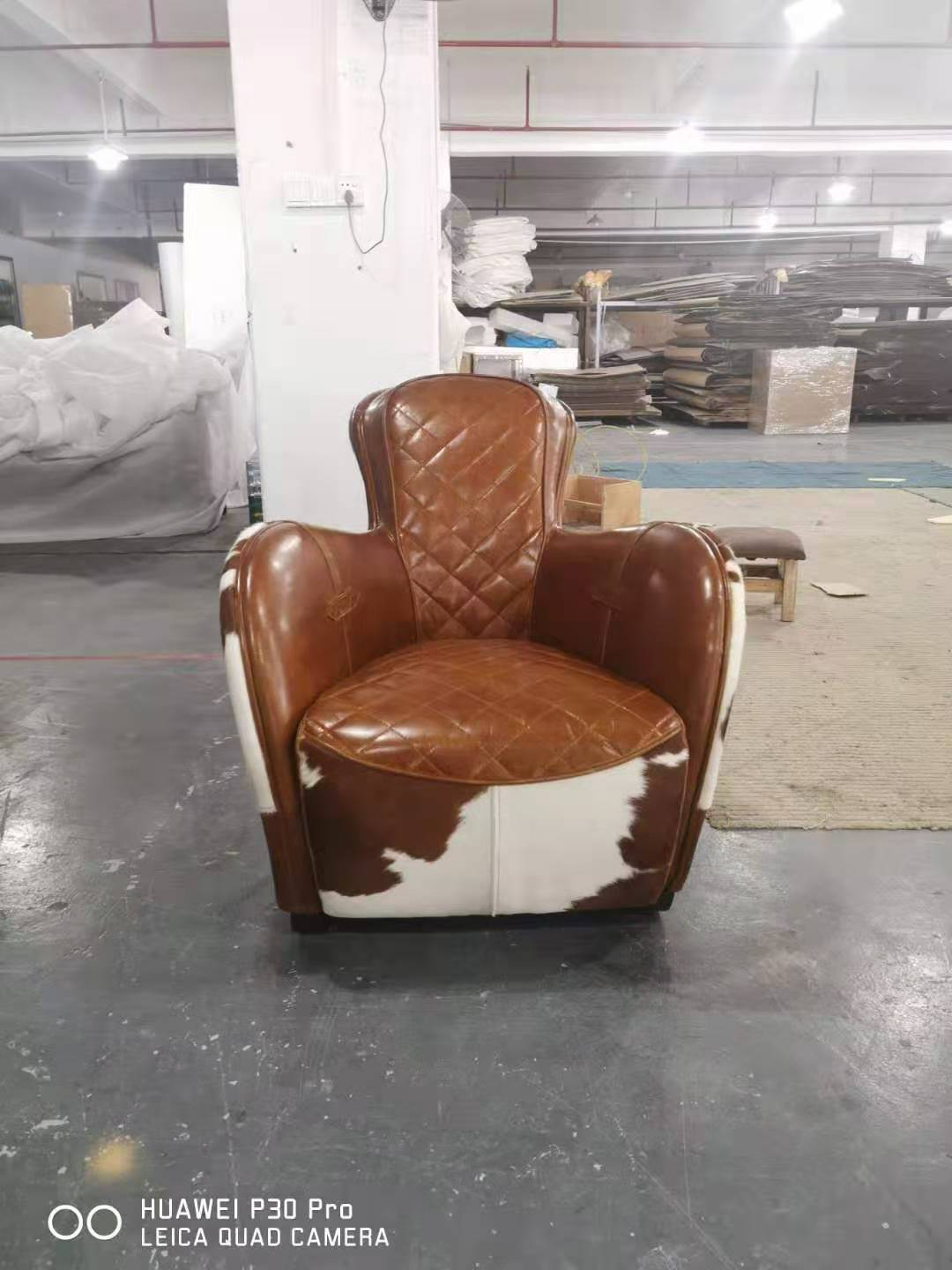 leather saddle chair