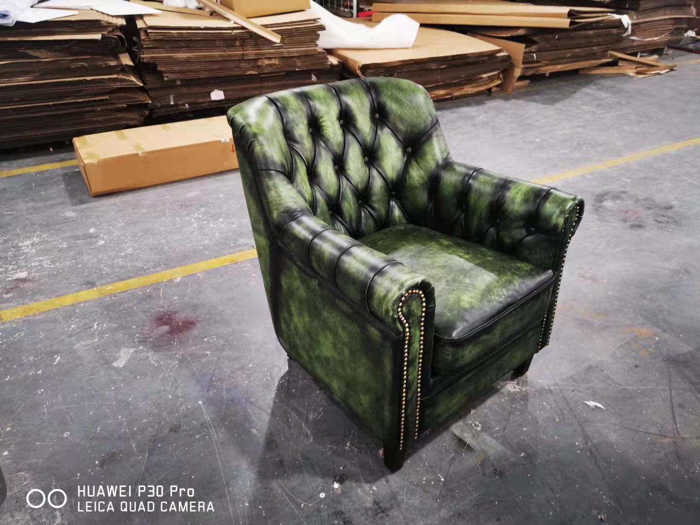 green living room chairs