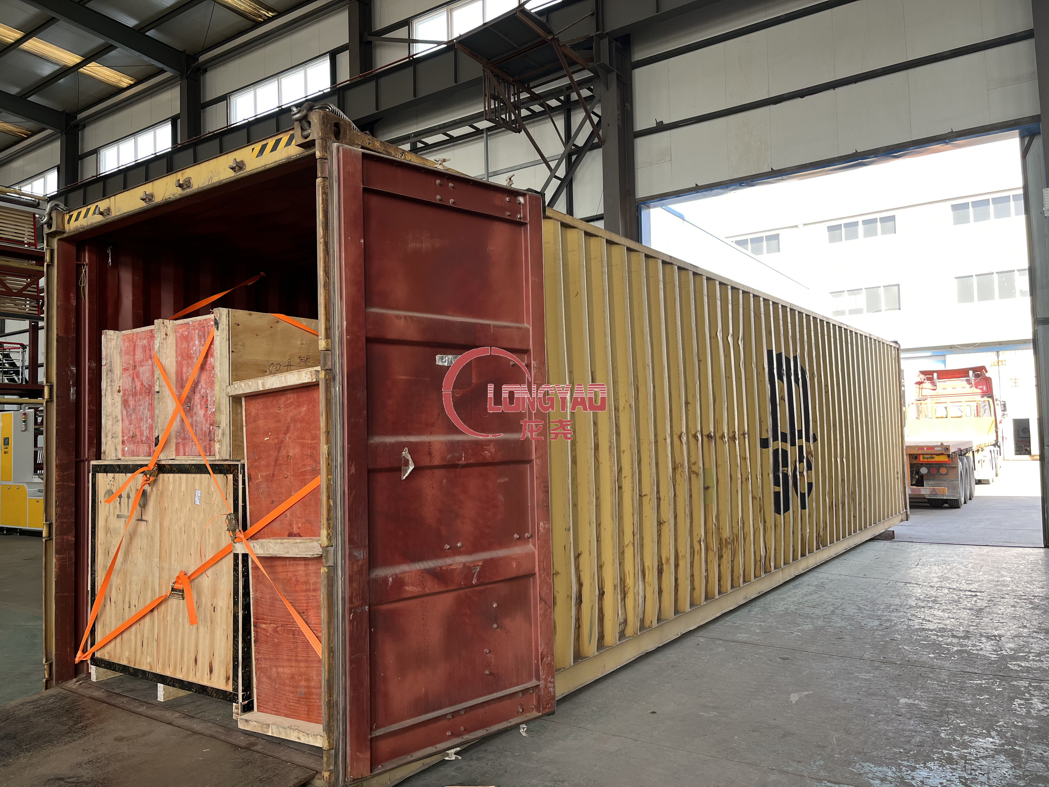 इंडोनेशिया को उपकरणों की डिलीवरी