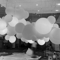 Lampadario per camera dei bambini con sfera di bolle di Topolino bianco satinato