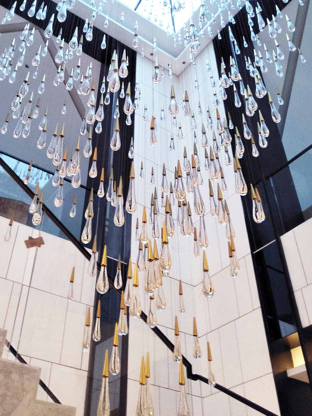  Simple Staircase Chandelier